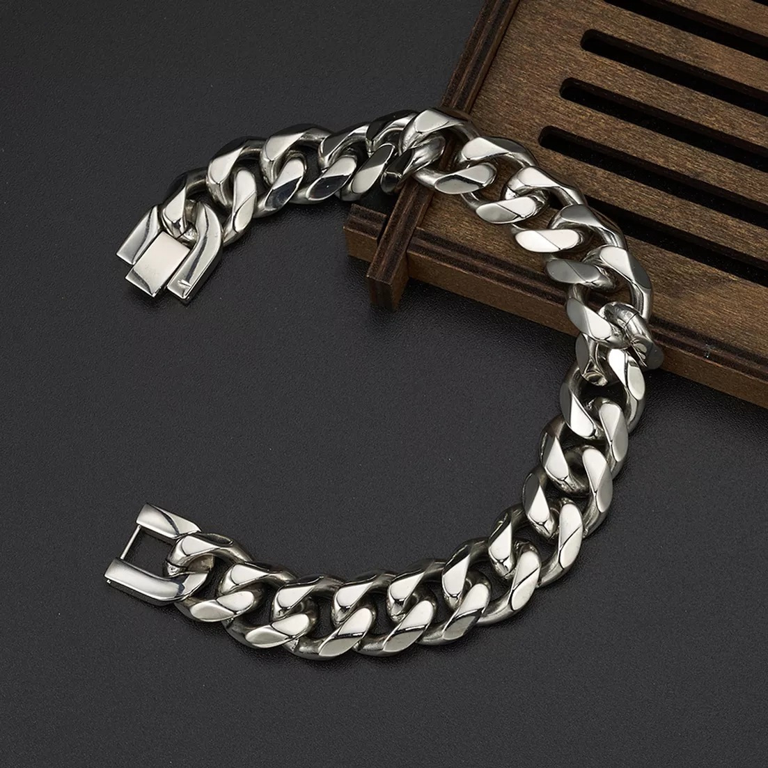 Pulseira Elo Cubano de Aço Ino - Ceramic Link Bracelet avaliação e preço